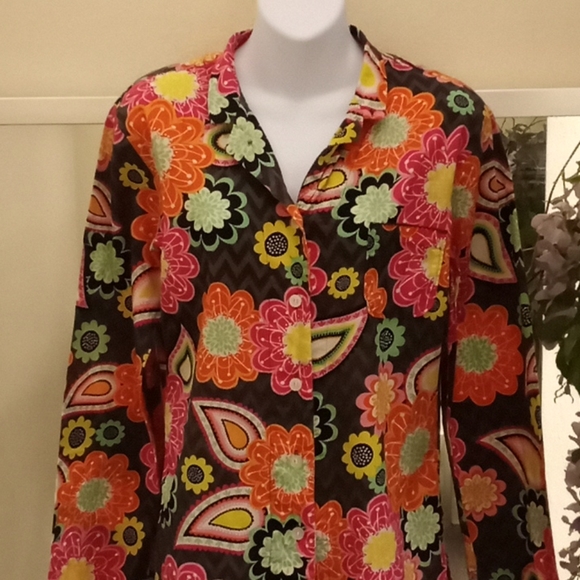 Vera Bradley Floral & Paisley Button Down Top - Picture 1 of 12